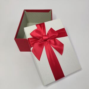 Подарочная коробка с атласным бантом 22 Х 15 Х 9 цвет красно-бежевый, Размеры ДхШхВ, см: 22 х 15 х 9, фото 