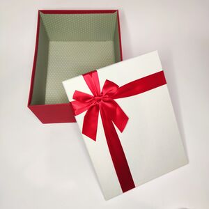 Подарочная коробка с атласным бантом 34 Х 26 Х 15 цвет красно-бежевый, Размеры ДхШхВ, см: 34 х 26 х 15, фото 